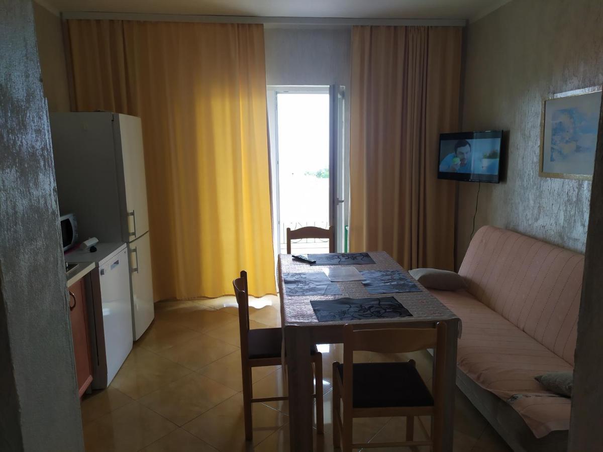 Apartments Svetlana Utjeha Ngoại thất bức ảnh