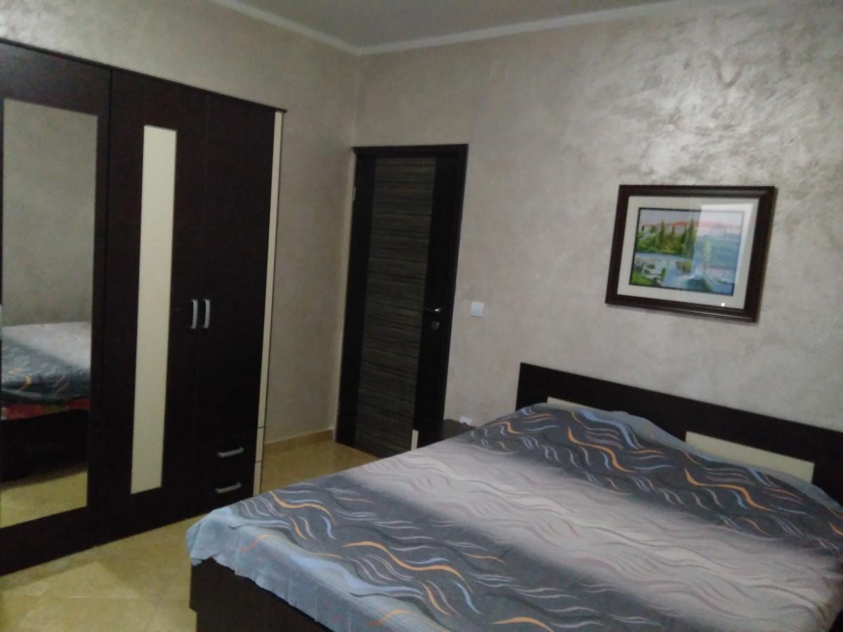 Apartments Svetlana Utjeha Ngoại thất bức ảnh