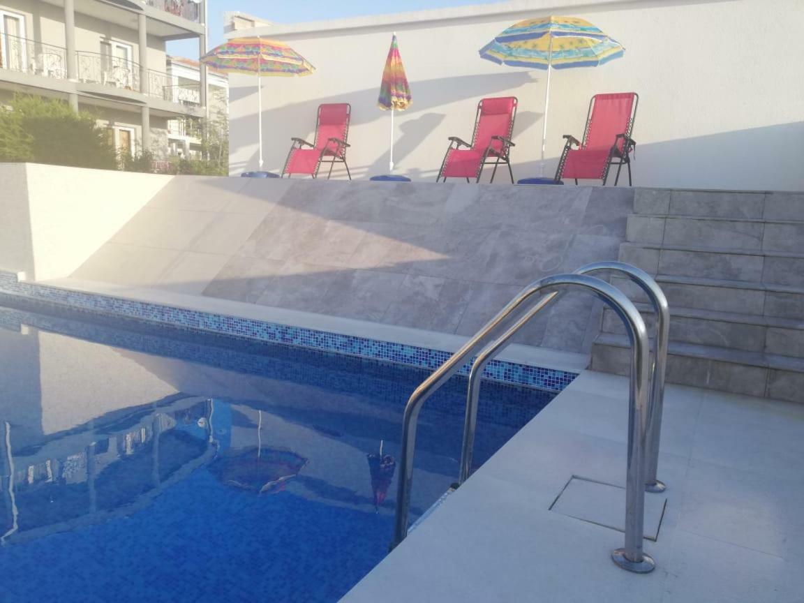 Apartments Svetlana Utjeha Ngoại thất bức ảnh